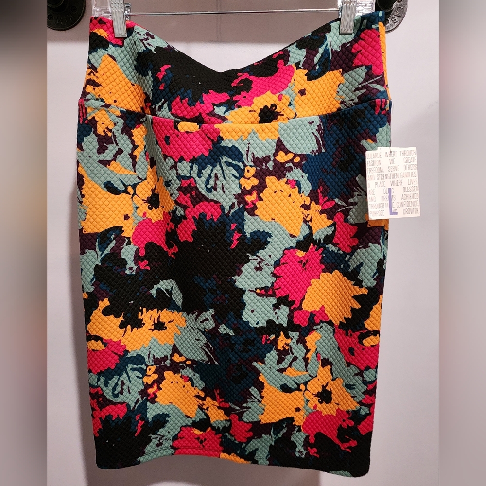 Lularoe Cassie Watercolor Floral Pencil Skirt Size Large Nwt